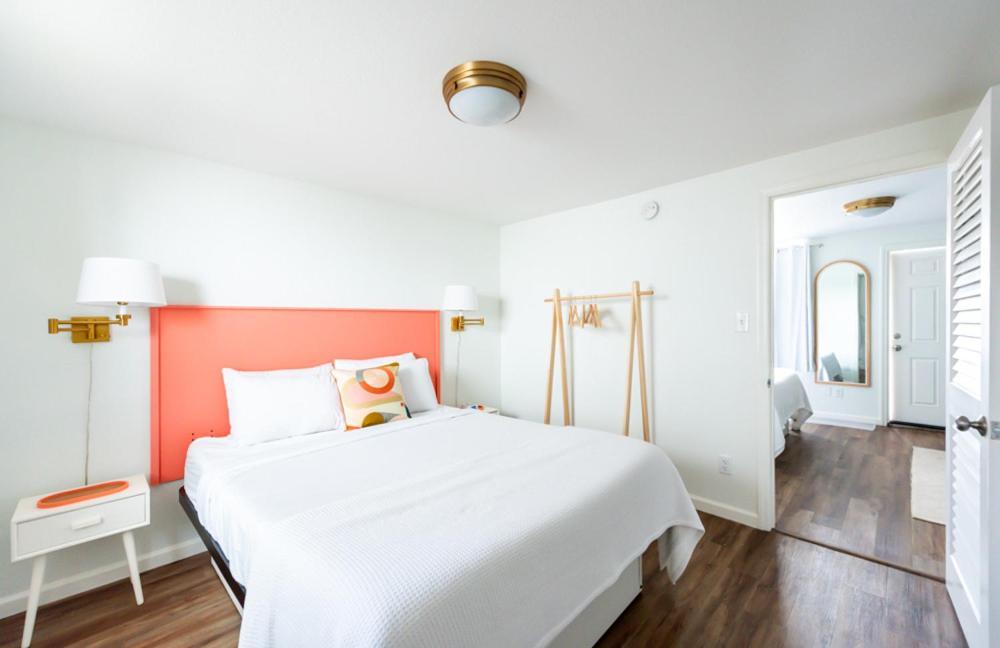 Royal Palms Motel Tybee Island Esterno foto